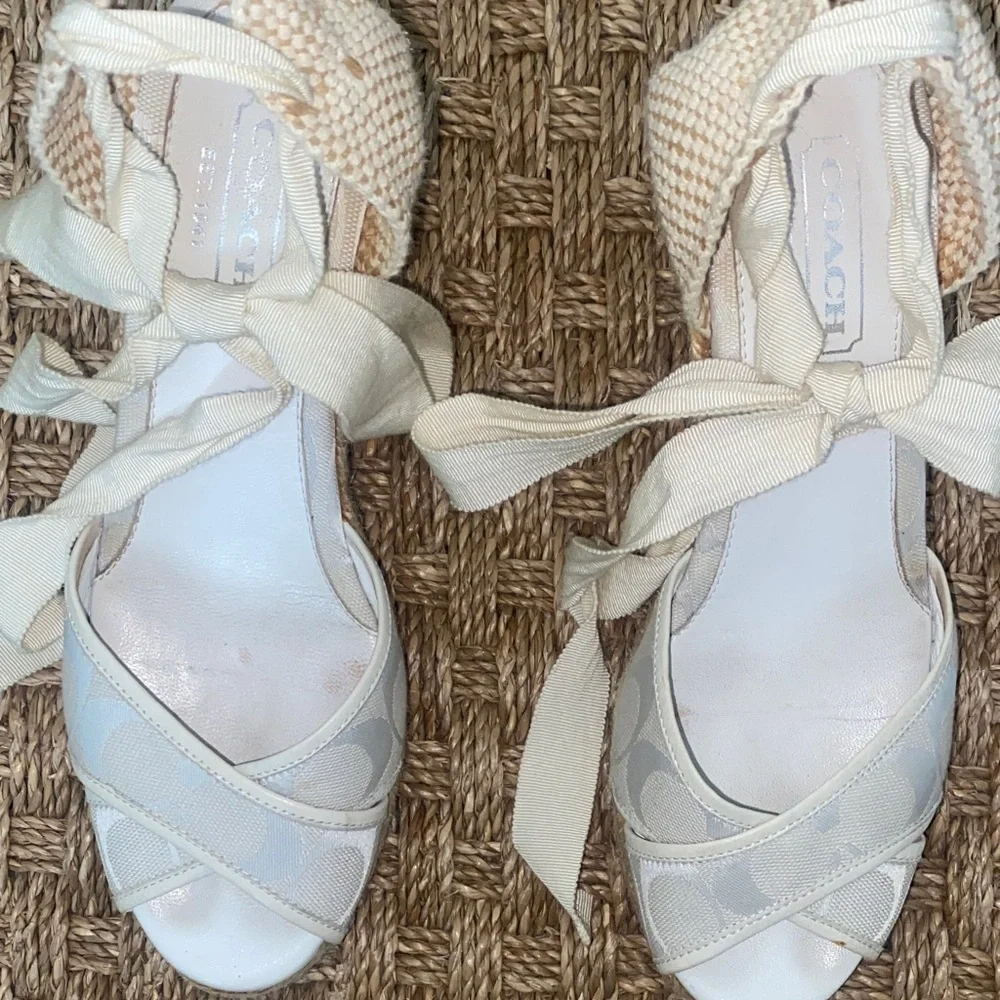 Coach Women's Cream White Wedge Espadrille Sandals Sz 8 - Picture 4 of 14